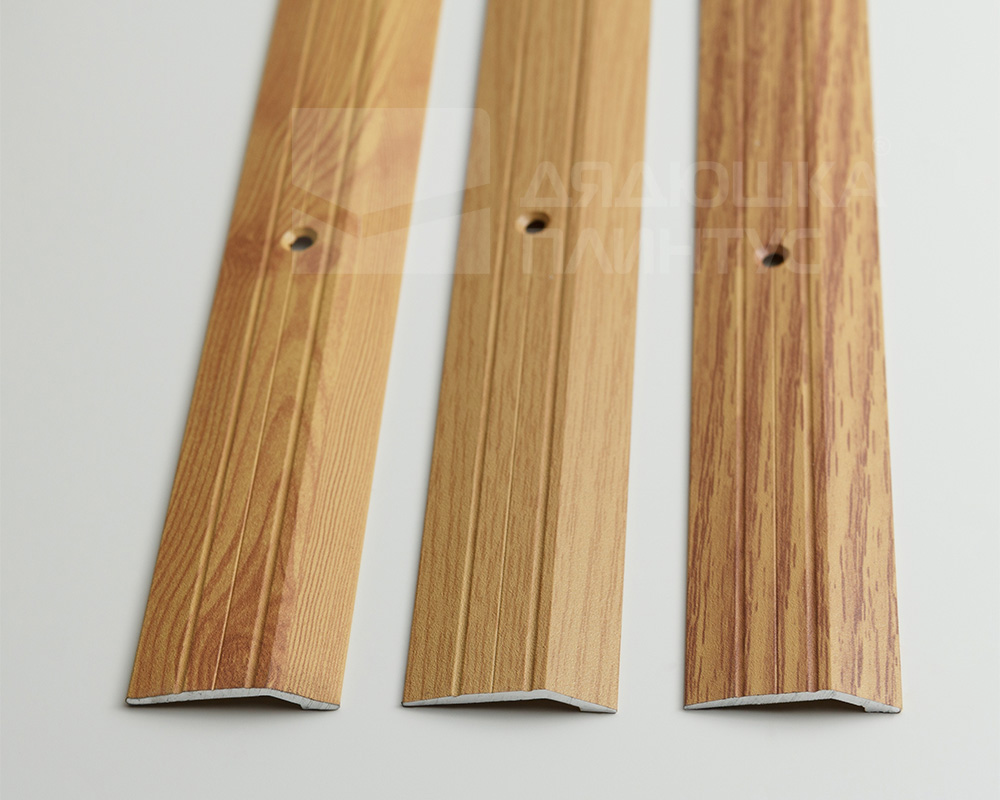 Порог разноуровневый ПР 03.900.02 Золото