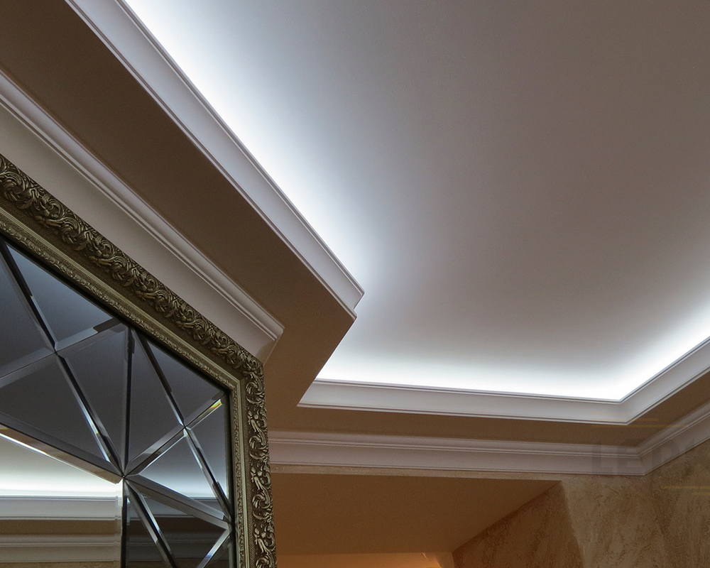 Карниз потолочный NMC IL2 50*105*2000. Белый под подсветку