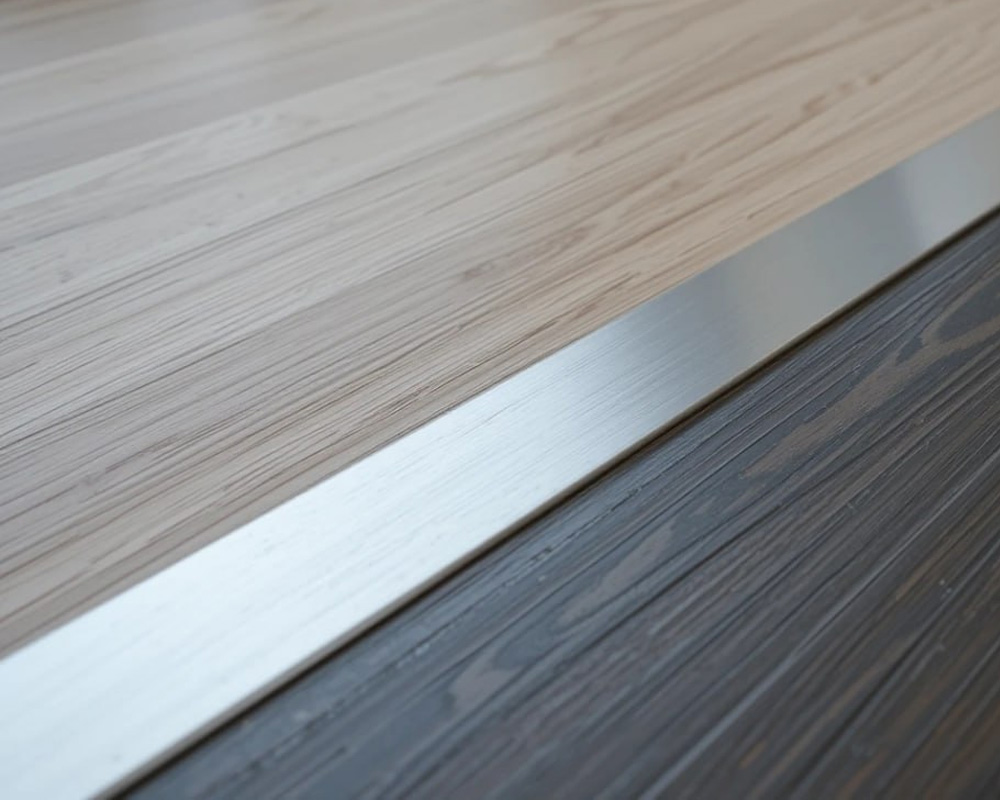 Профиль стыкоперекрывающий ЛС 10НСП.2700.001 Полированый