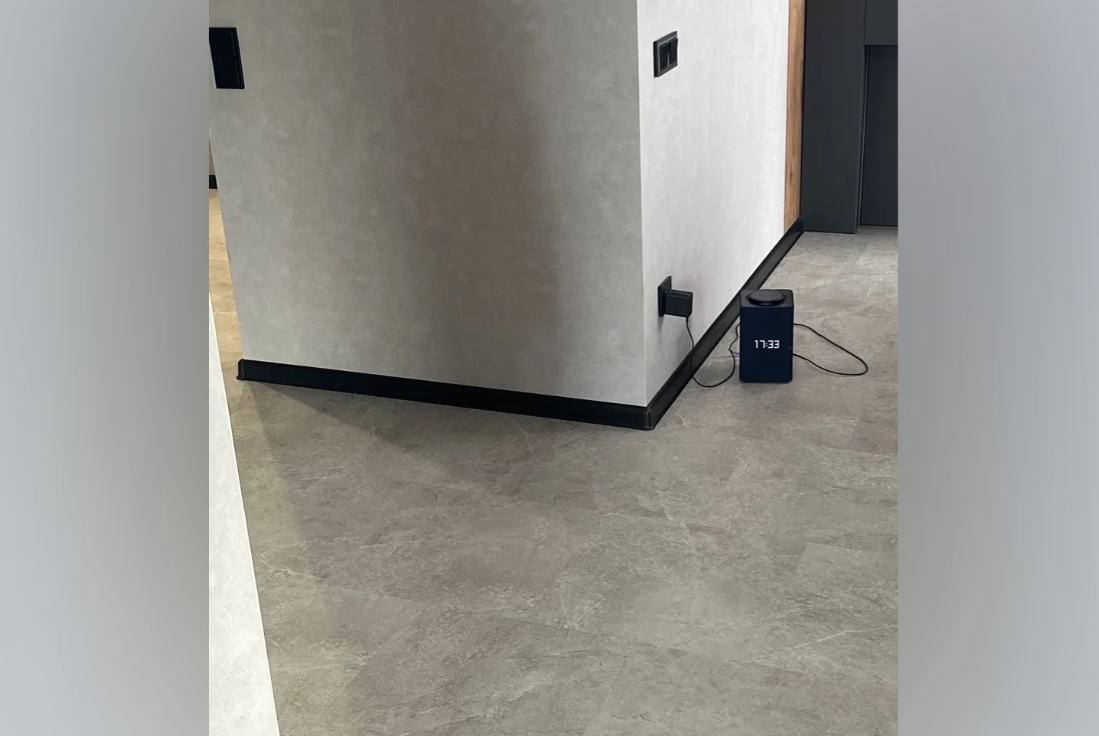 Плинтус ПВХ Волшебная палочка 58мм 2,2м 5818