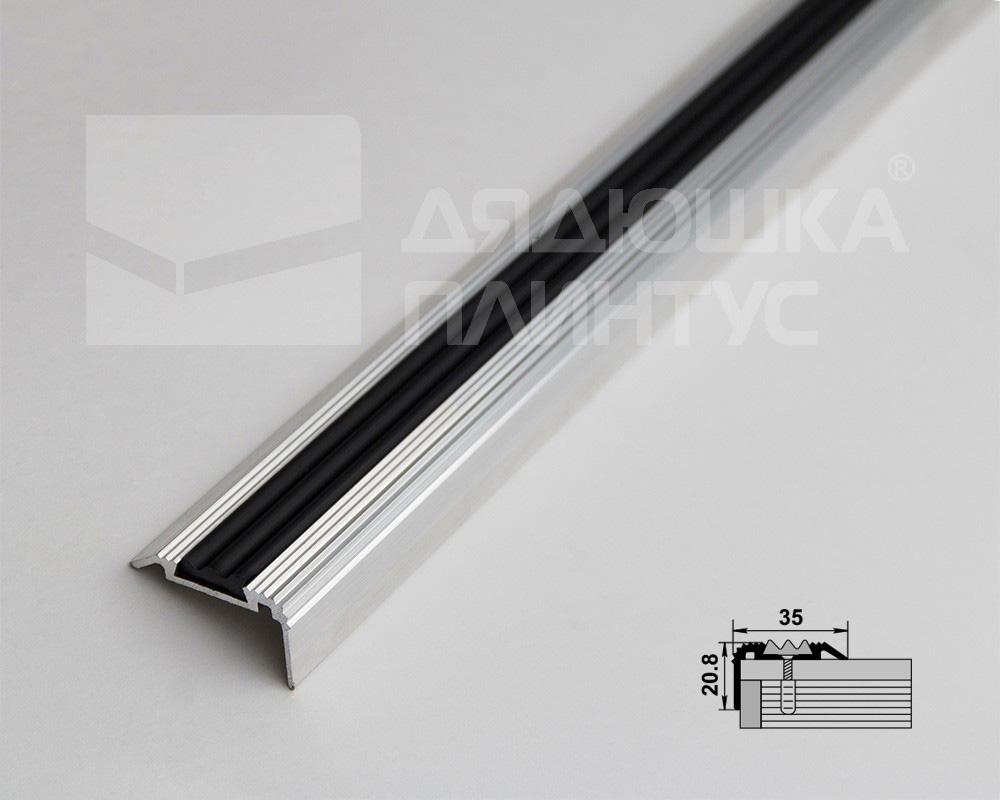 Порог угловой ПУ 07-1.900.01лч Анод серебро