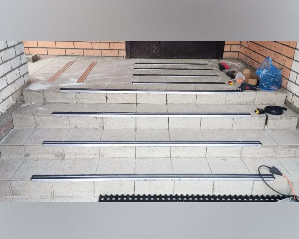 Порог одноуровневый ПС 08-1.1800.04л Бронза