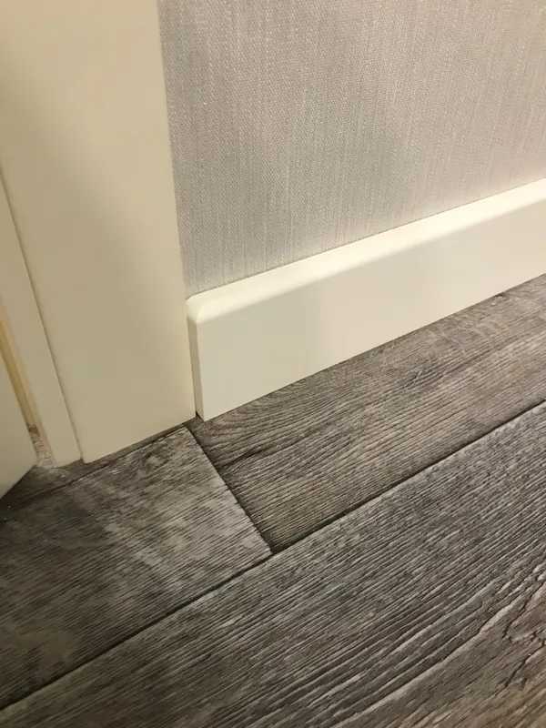 Плинтус МДФ Волшебная палочка 81402 81мм 2,4м. Окрашенная. NCS 1000N