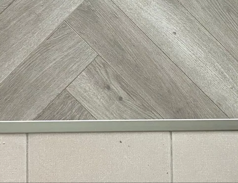 Профиль стыкоперекрывающий ПС 11НСЗ(304).2700.042 2,7 м Шампань