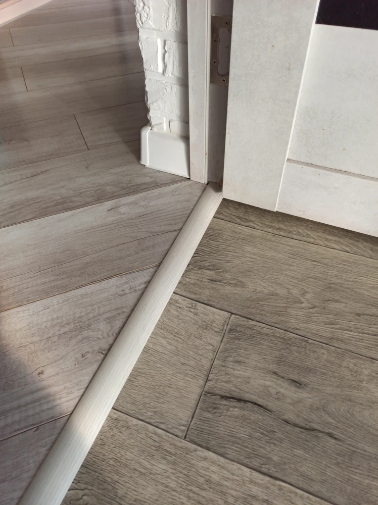 Порог разноуровневый ПР 06.900.095 Дуб венге