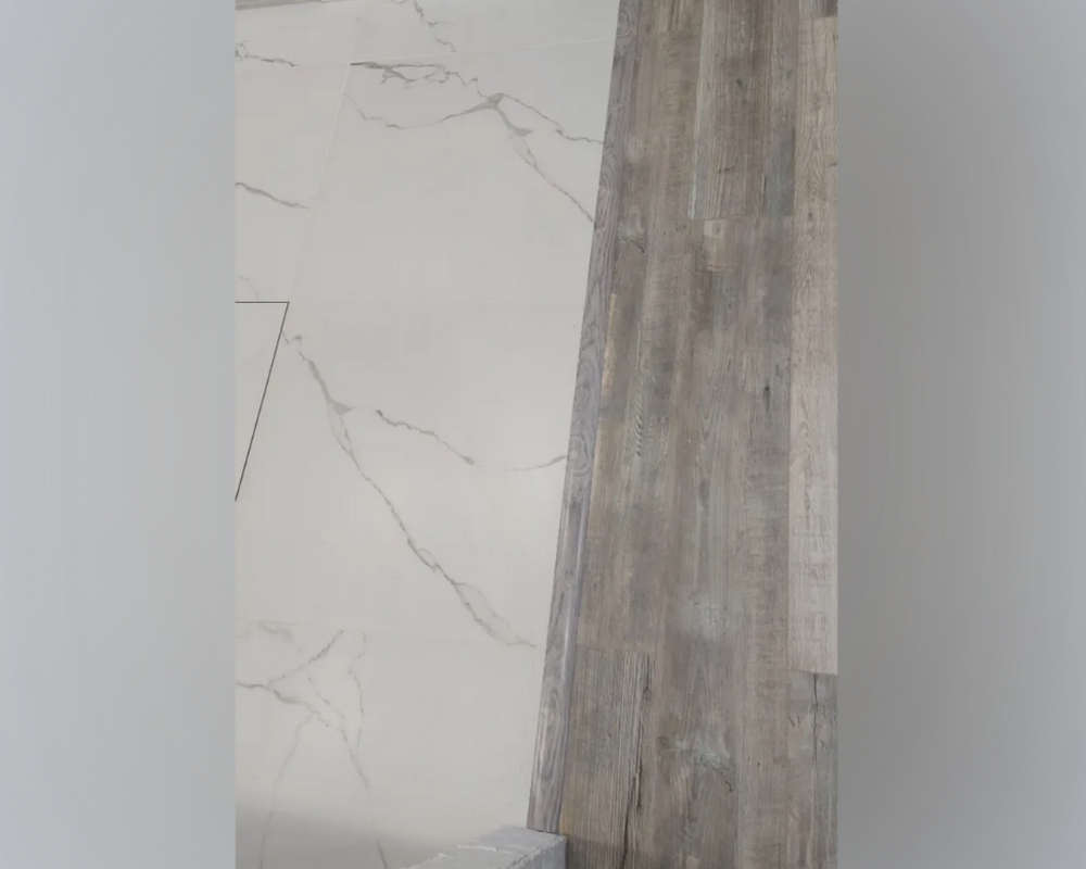 Самоклеящийся порог ЛС 35.1800.4053 Ясень графит