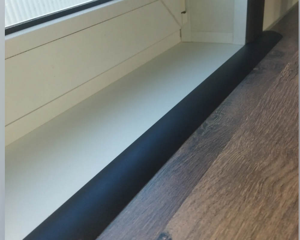 Самоклеящийся порог ЛС 35.2700.4091 Дуб темный