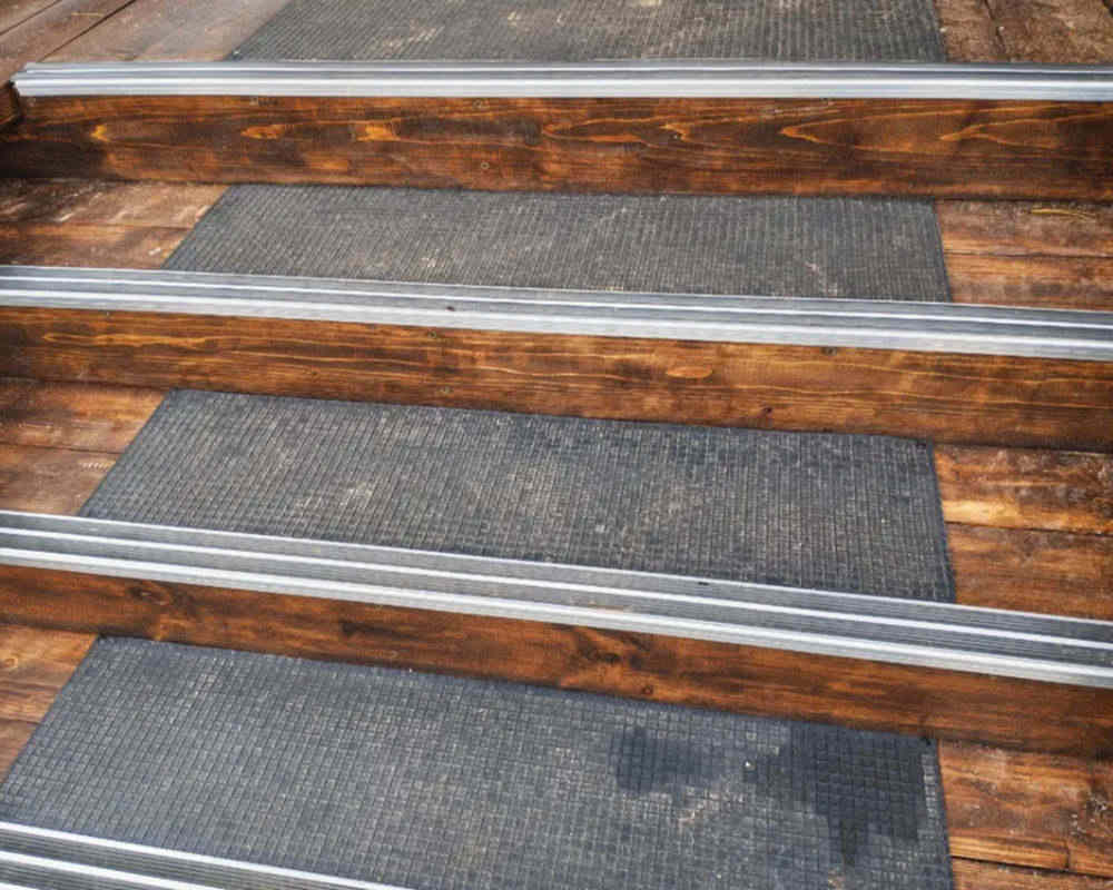 Порог одноуровневый ПС 08-1.2700.001ж. Без покрытия