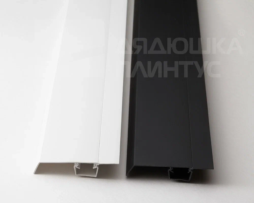 Плинтус ПВХ Salag NG80 80мм 2,5м. Чёрный