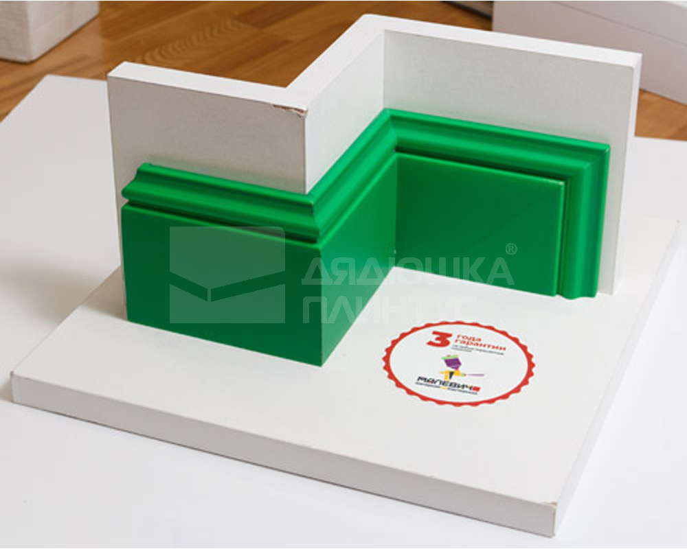 Плинтус NMC FD21 Wallstyl 130*20*2000. Окраска включена в стоимость