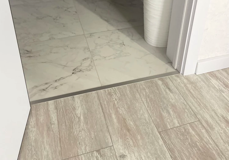 Профиль стыкоперекрывающий ПС 11НСБ(304).2700.004 2,7 м Бронза