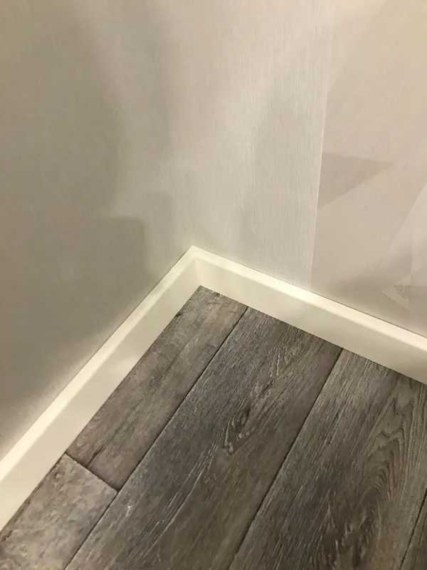 Плинтус МДФ Лука Пл 100-1МДФ.2700.Point line 24016