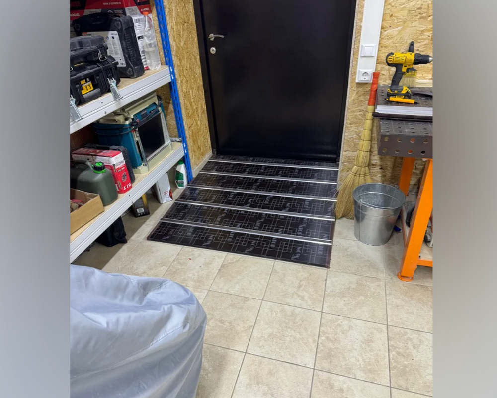 Порог одноуровневый ПС 08.2700.201л Серебро