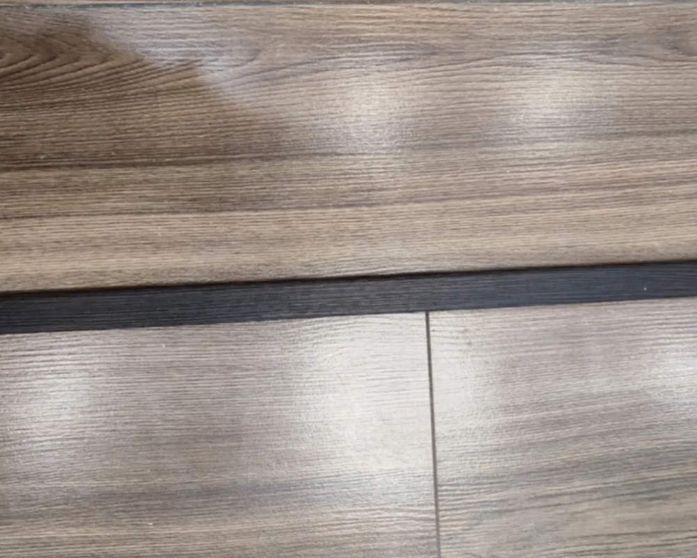 Порог для кварцвинила ЛС 10-1.2700.4053 Ясень графит