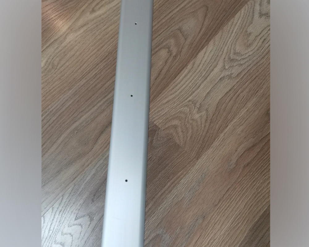 Порог одноуровневый ПС 18.900.01л Серебро