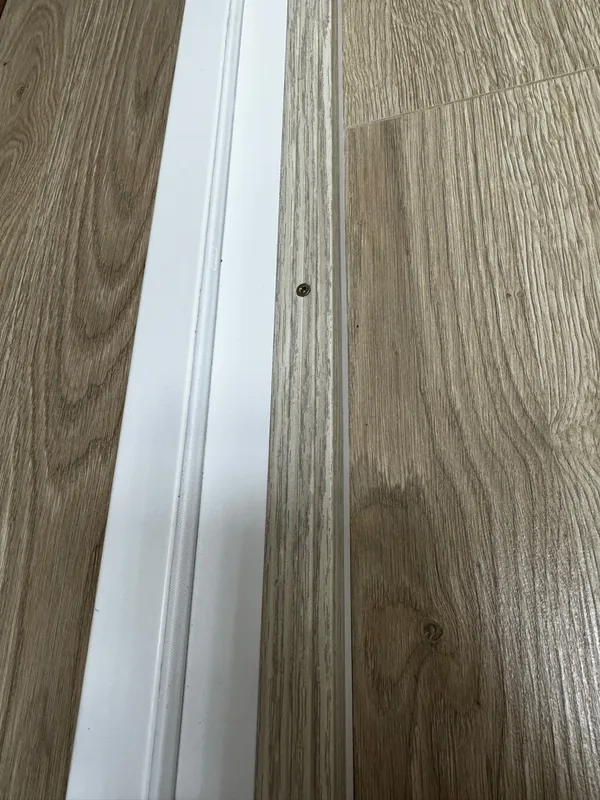 Порог угловой ПУ 03.900.083 Бук