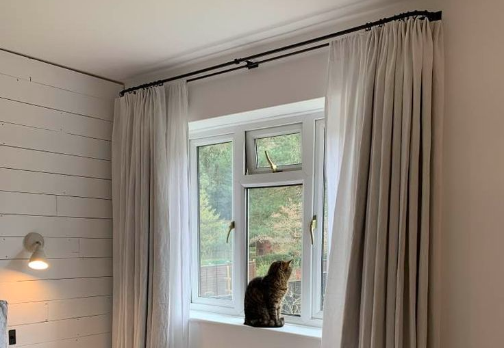 Карниз двухрядный кованый УЮТ D25мм 1,8м Черный