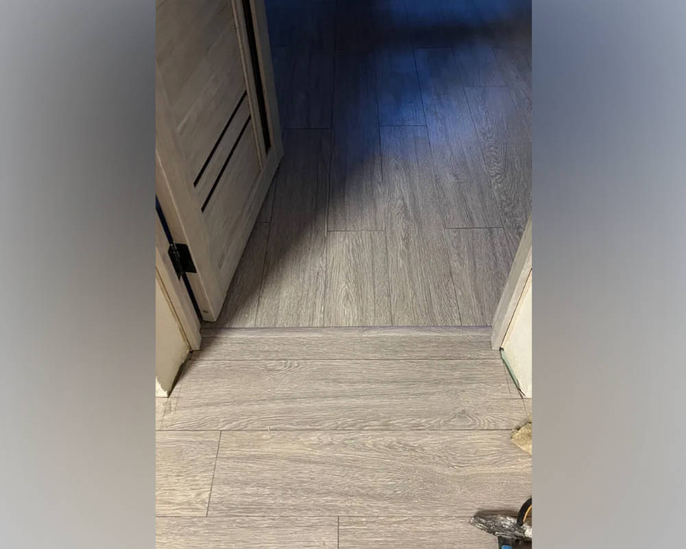 Самоклеящийся порог ЛС 35.1800.4043 Сосна скания